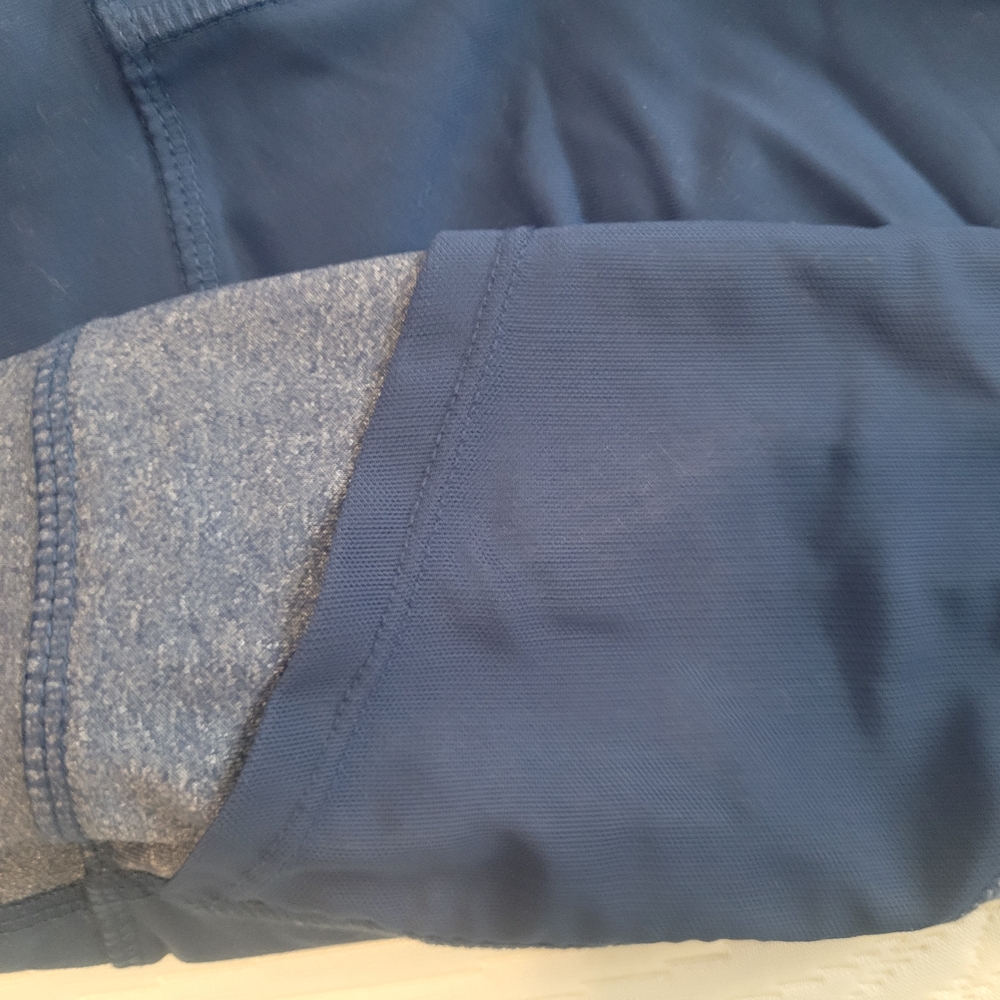 4 Pairs of Leggings Size Medium with Pockets - Picture 15 of 16
